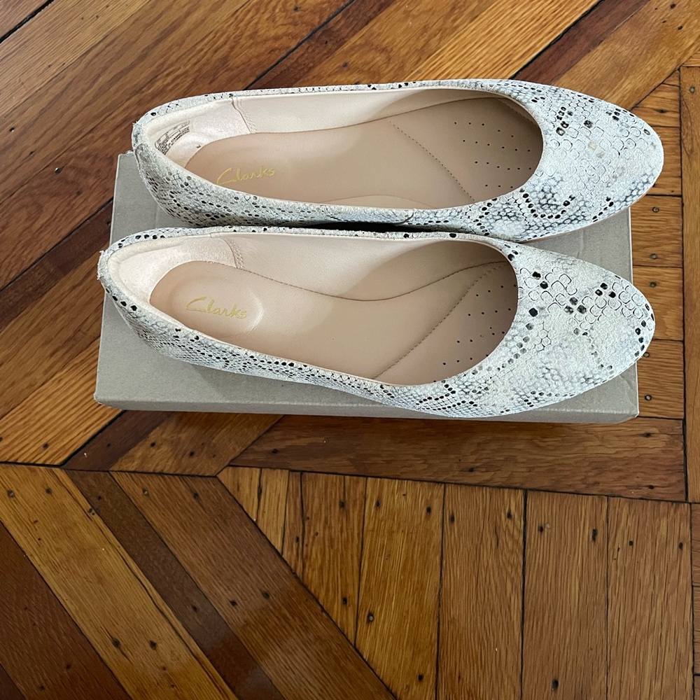 Clarks Ballet Flats